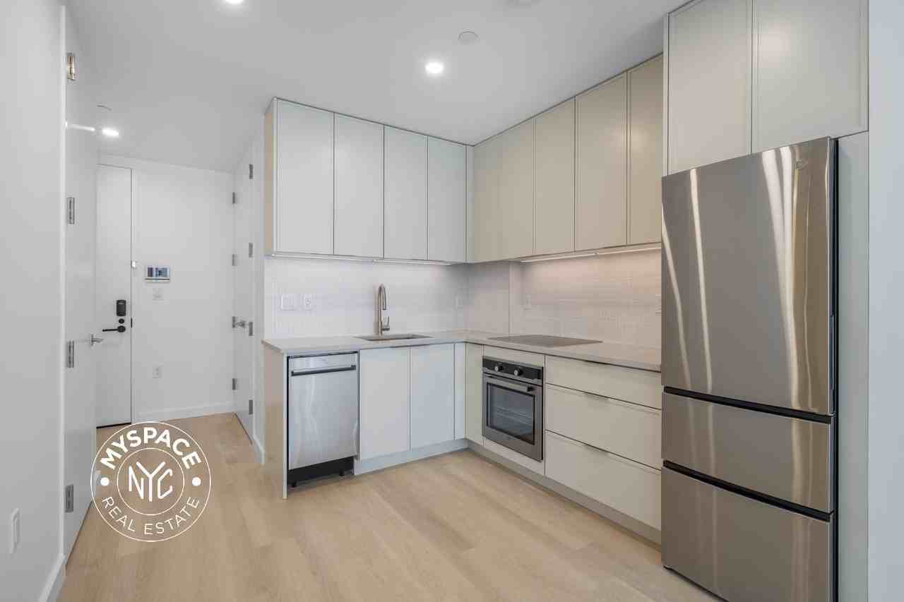 150 Lawrence St #802 - Photo 5 of 32