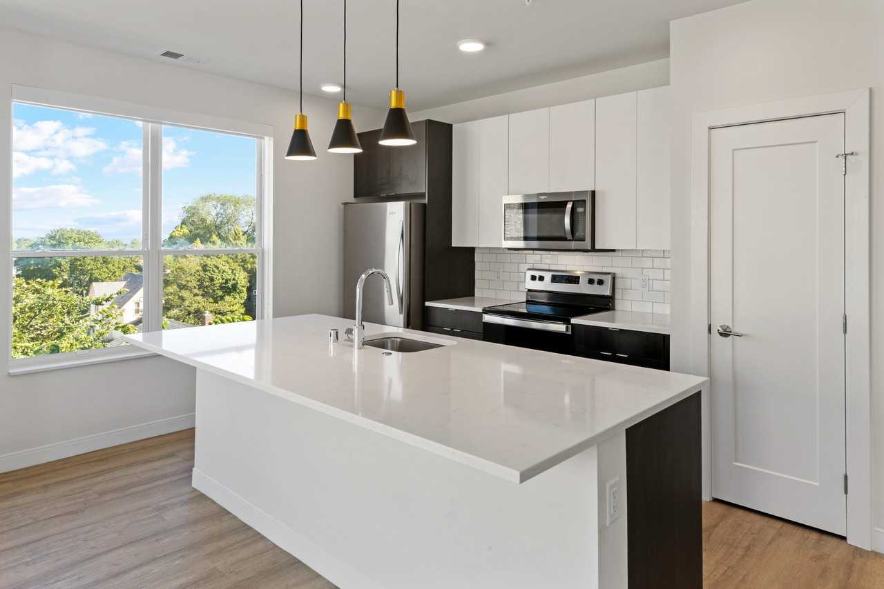 5945 6th Ave #419 - Photo 2 of 39