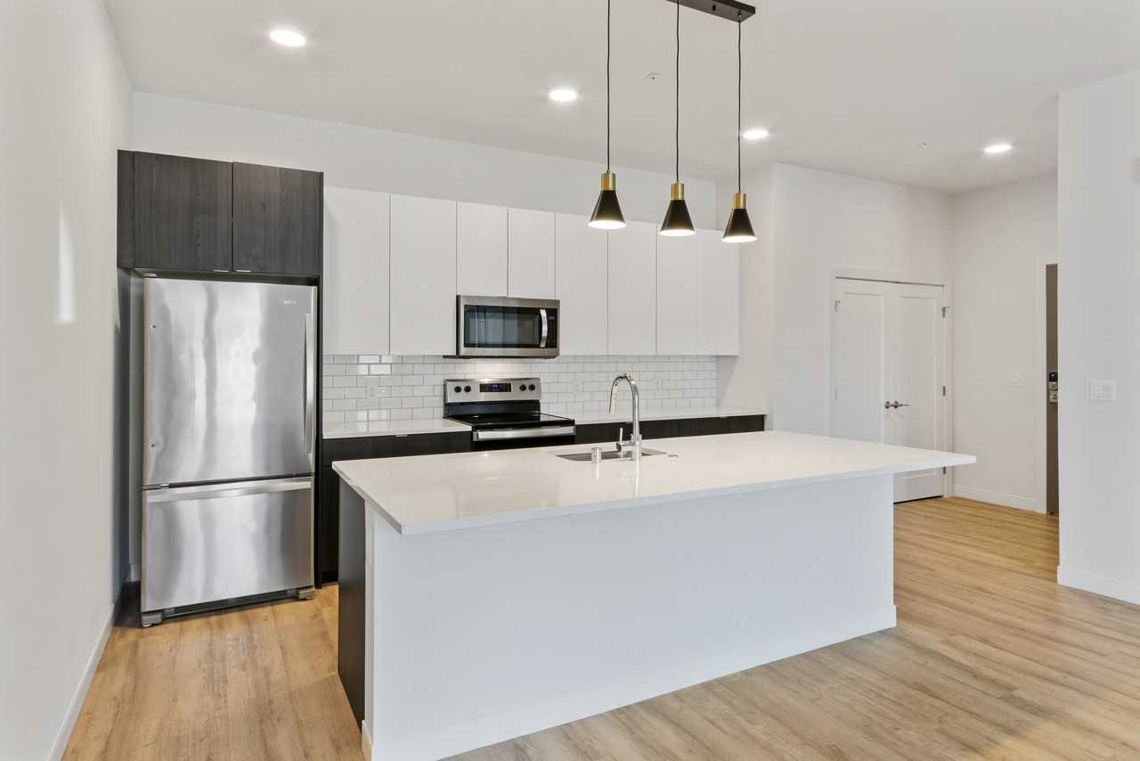 5945 6th Avenue #116 - Photo 2 of 33