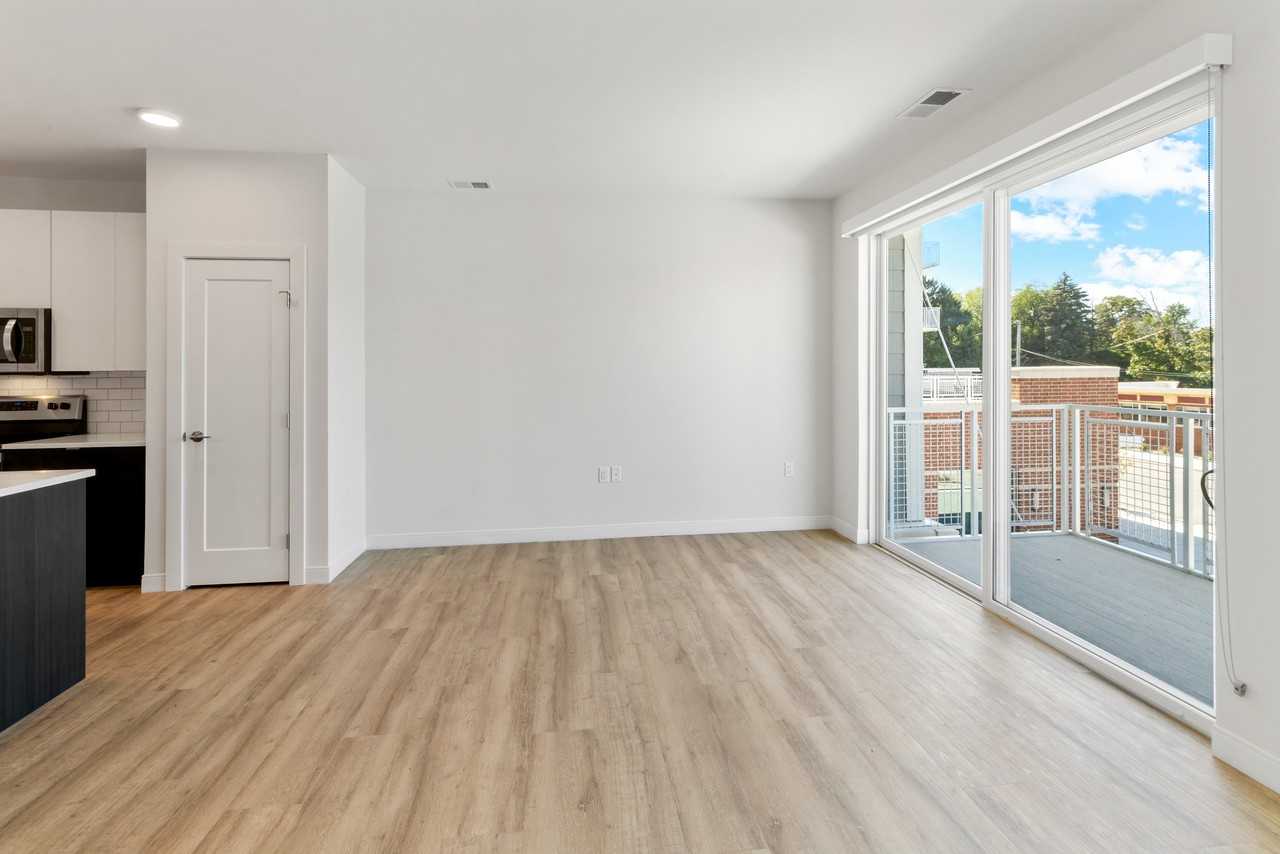 5945 6th Avenue #208 - Photo 7 of 35