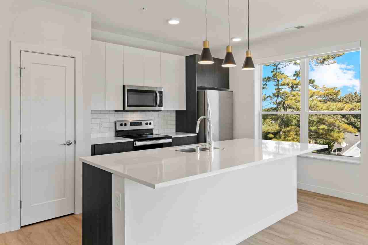 5945 6th Avenue #211 - Photo 2 of 36