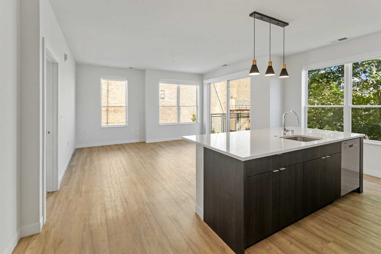 5945 6th Avenue #219 - Photo 4 of 36