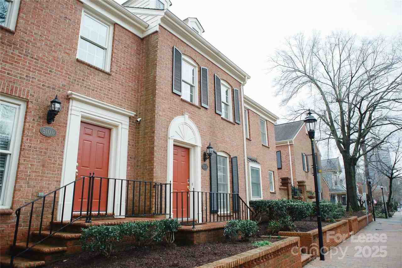 510 N Poplar St Unit B #B - Photo 2 of 36