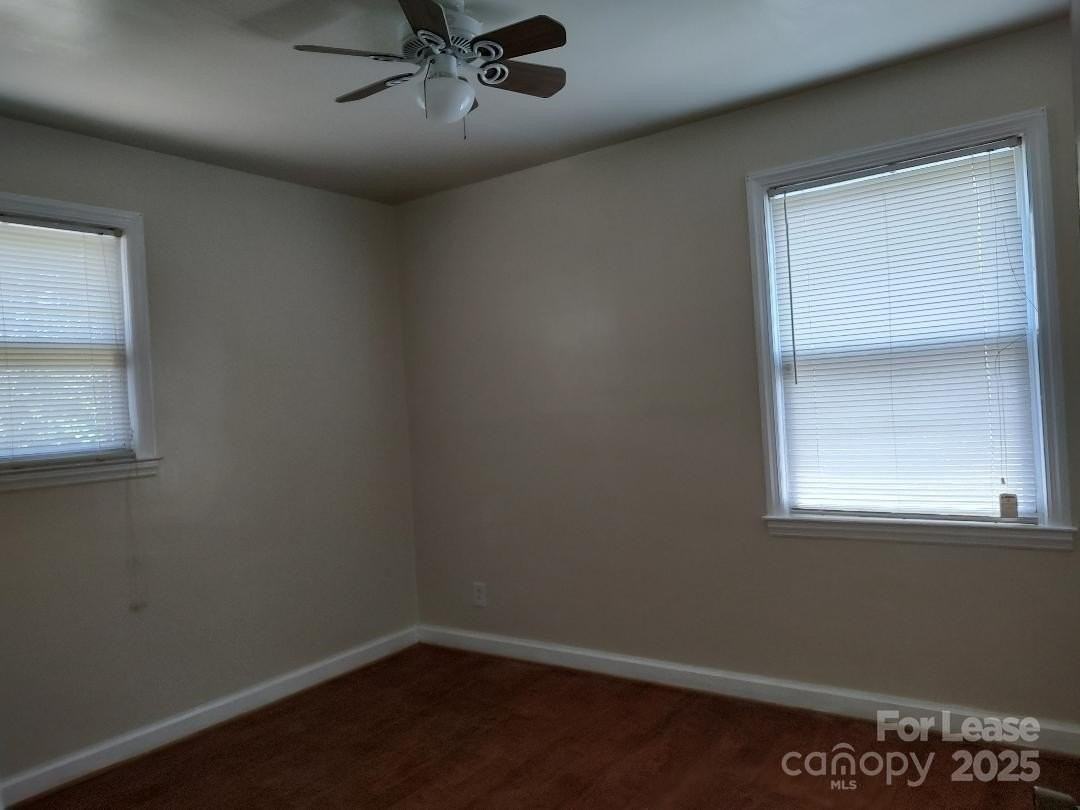 322 Hartford Ave - Photo 3 of 9