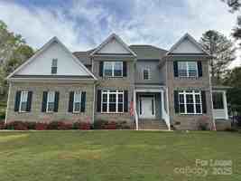 featured image of 3011 Waxhaw Crossing Dr