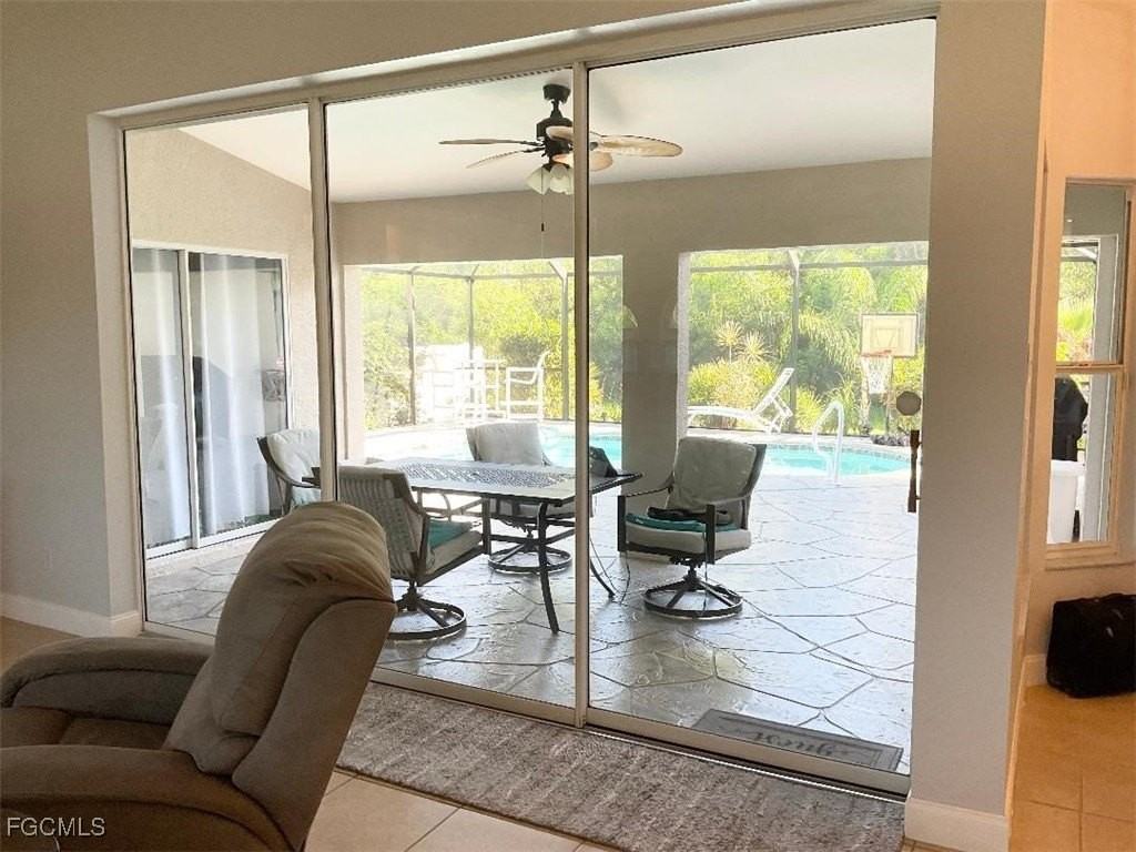 2537 Sw 29th Ter - Photo 6 of 20