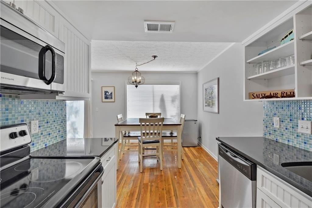 807 Mallery St #A - Photo 7 of 17