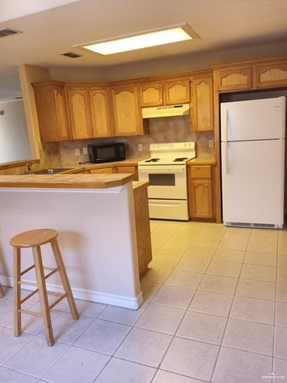 3830 Frontier Drive - Photo 4 of 11