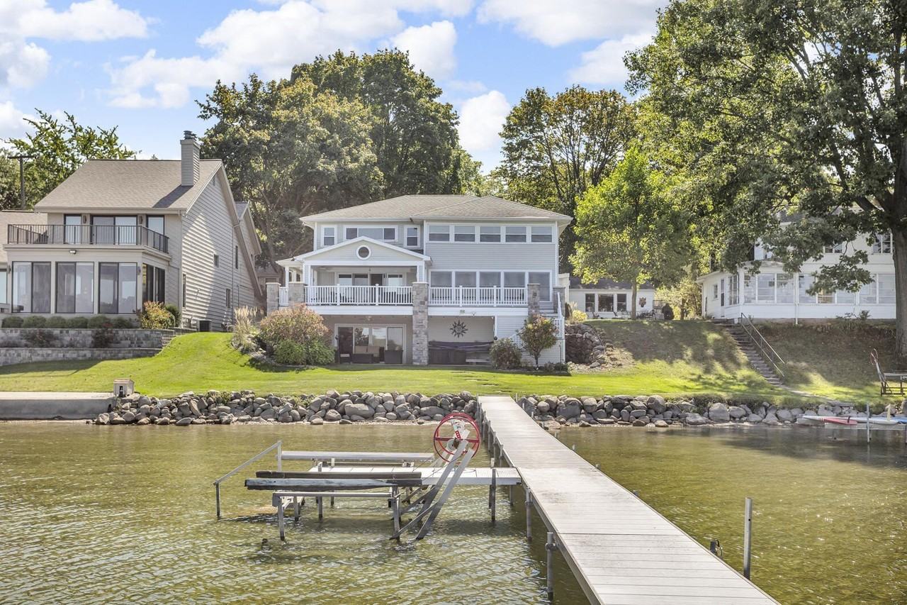 1620 Cottage Drive - Photo 2 of 50