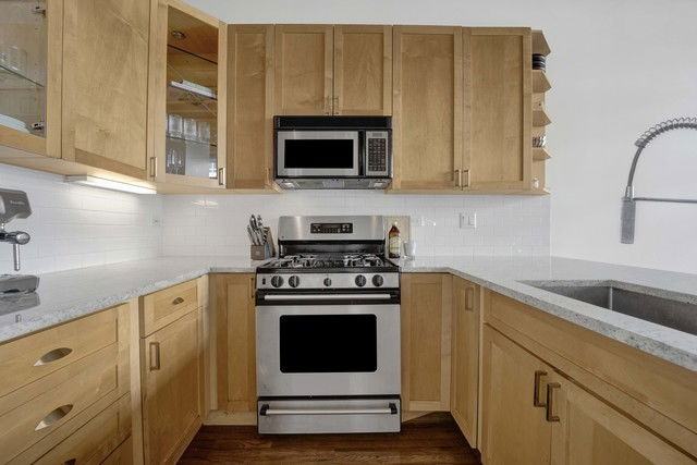 525 W Superior St #322 - Photo 6 of 8