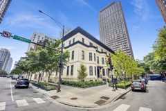 103 W Chestnut St - Photo 1 of 1