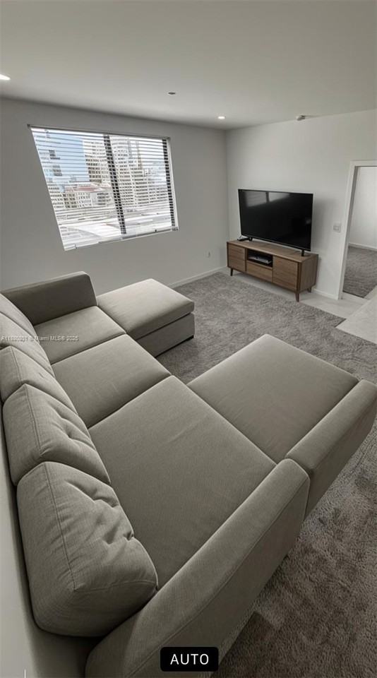 1091 E 17th St #303 - Photo 3 of 8