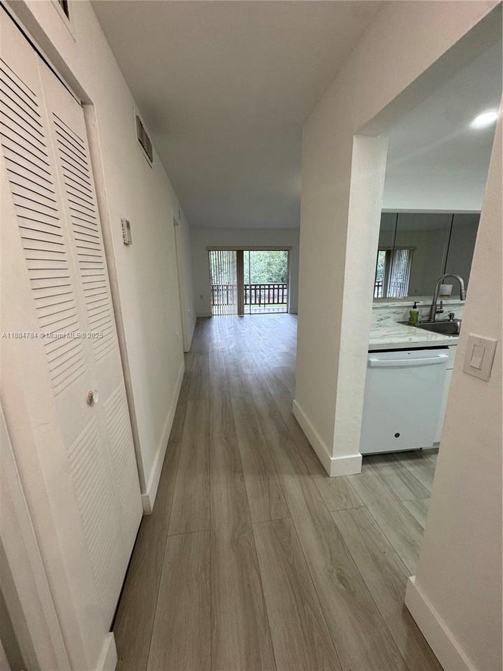 11291 Southwest 88th Street #202 - Photo 5 of 8