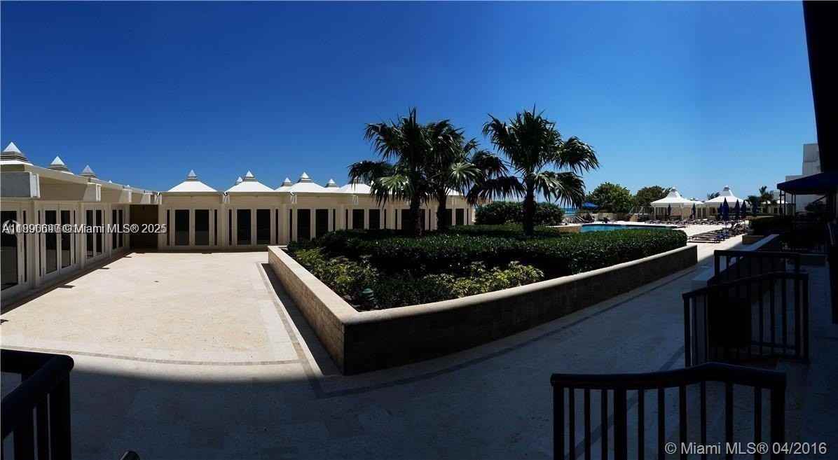 5555 Collins Ave #11U - Photo 6 of 24