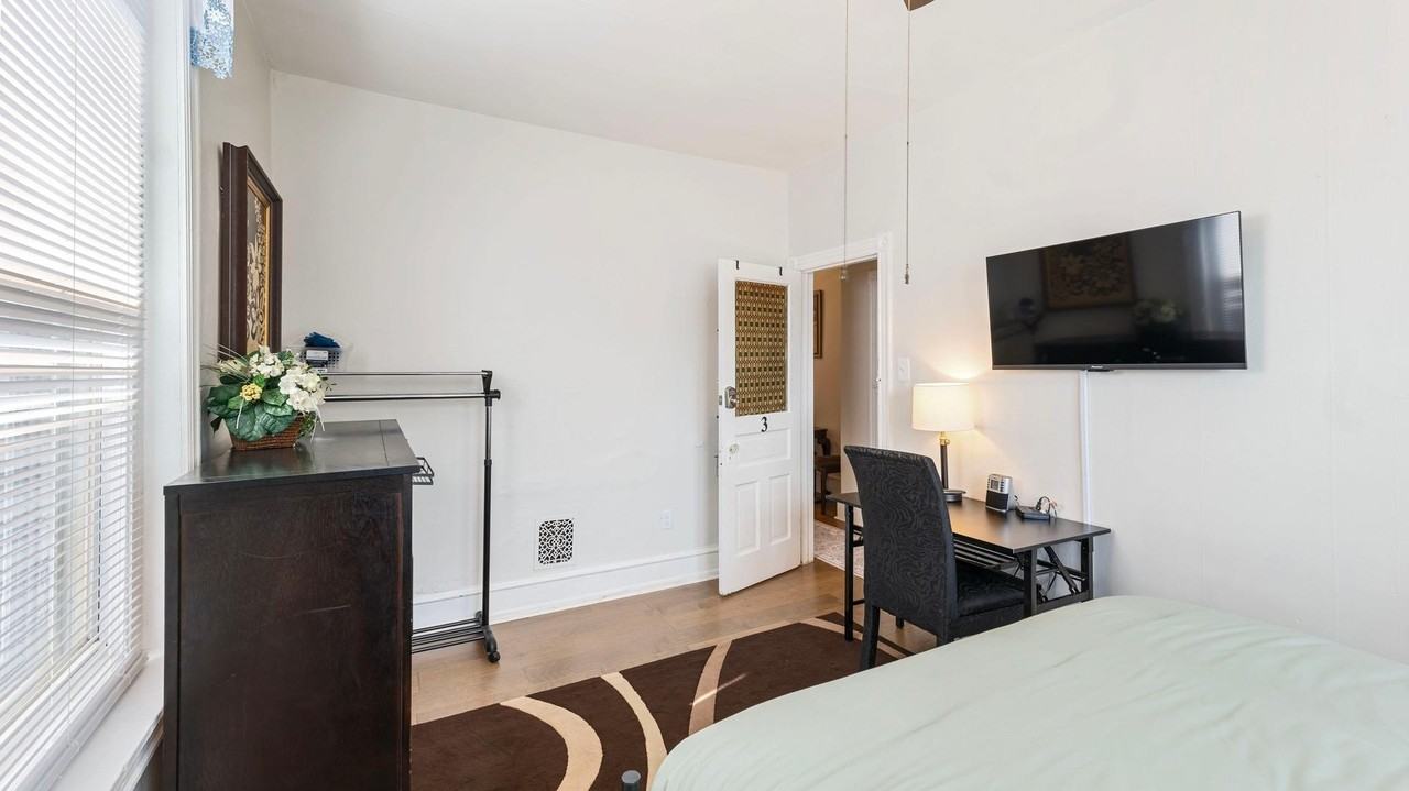 N Redfield St - Photo 6 of 8