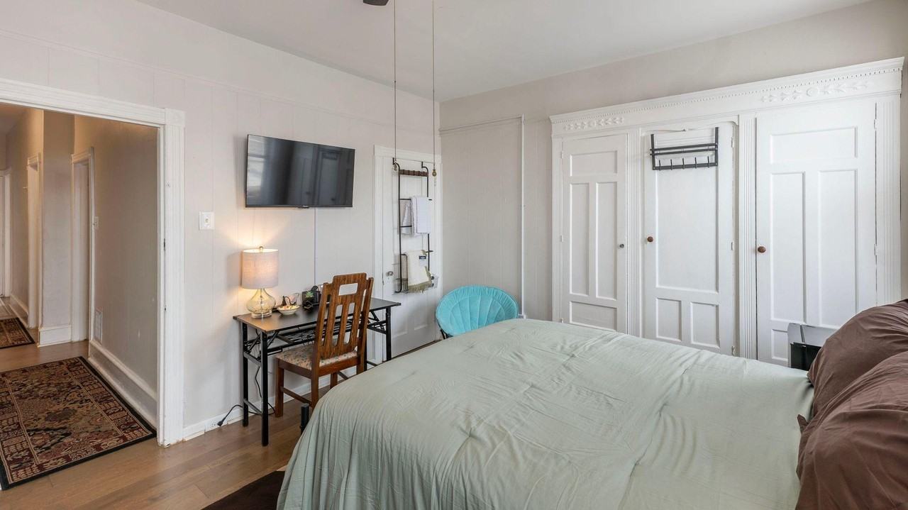 N Redfield St - Photo 5 of 8