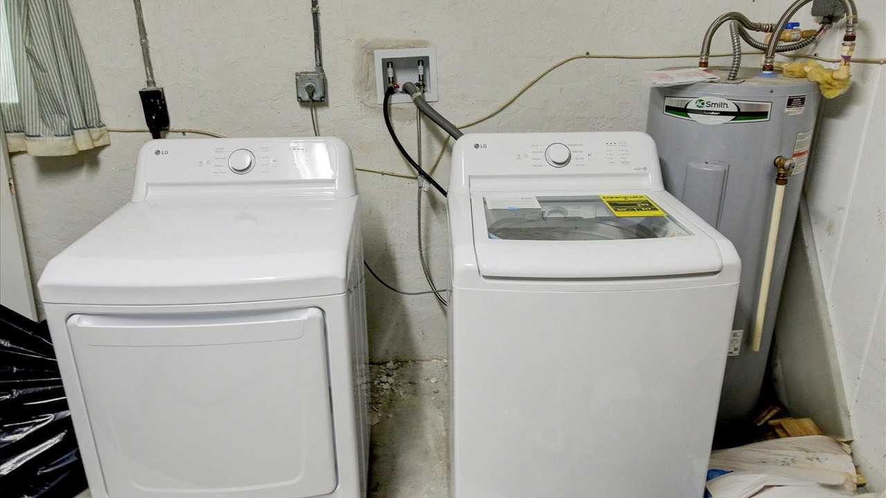 23rd St - Photo 4 of 10