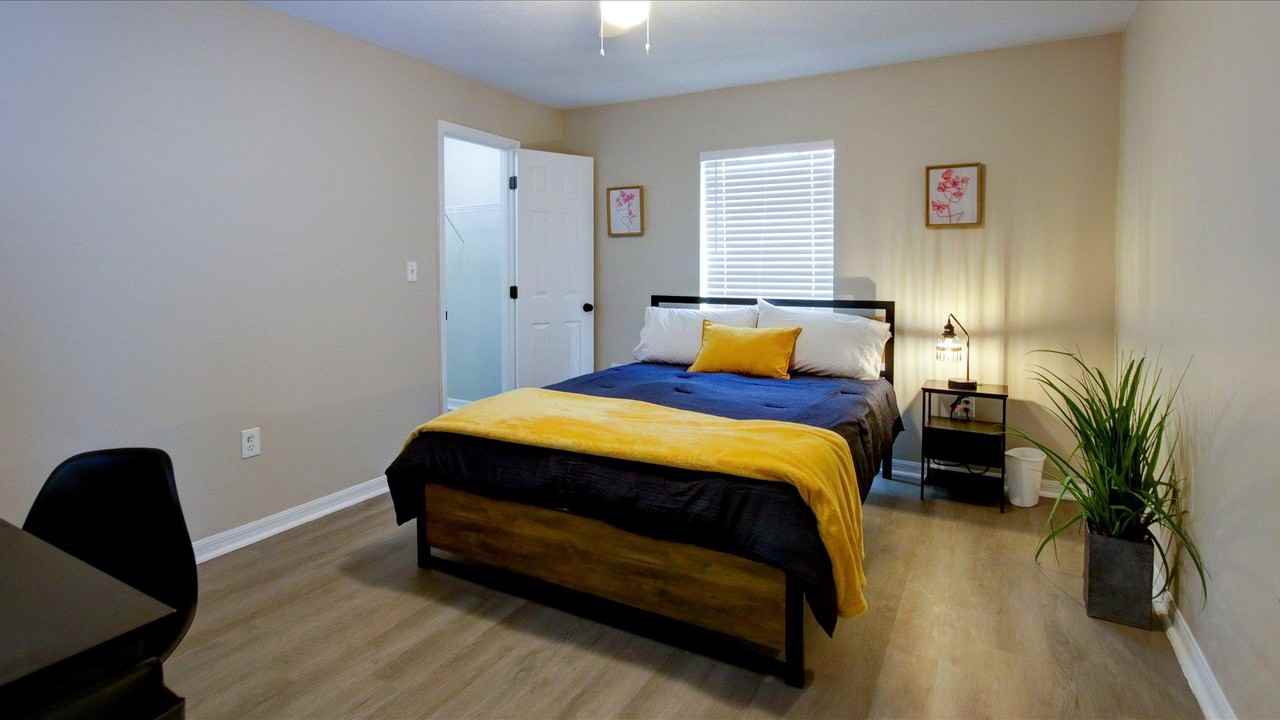 23rd St - Photo 7 of 10