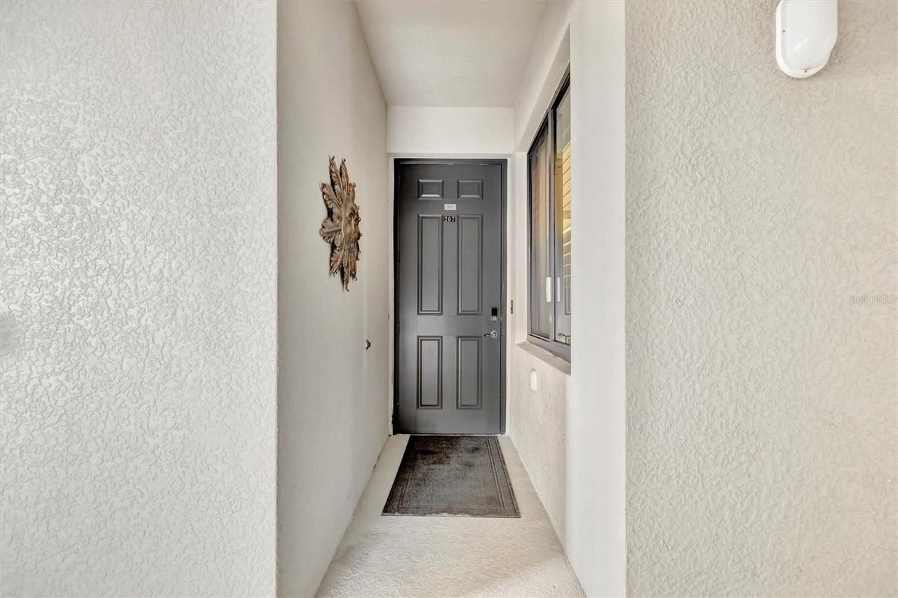 17118 Vardon Ter #207 - Photo 2 of 16