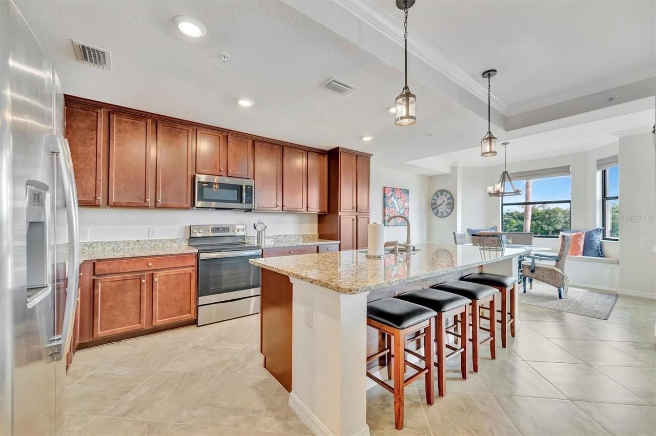 17118 Vardon Ter #207 - Photo 4 of 16