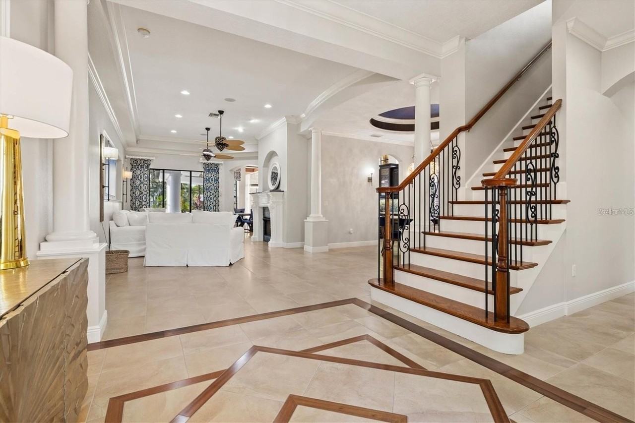 540 Fore Dr - Photo 7 of 50