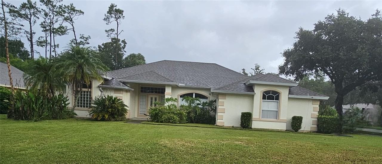 41 Creek Bluff Way - Photo 2 of 33