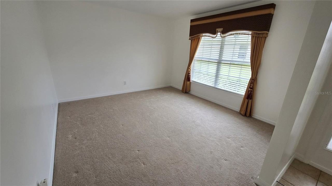 608 Hatchwood Dr - Photo 5 of 35