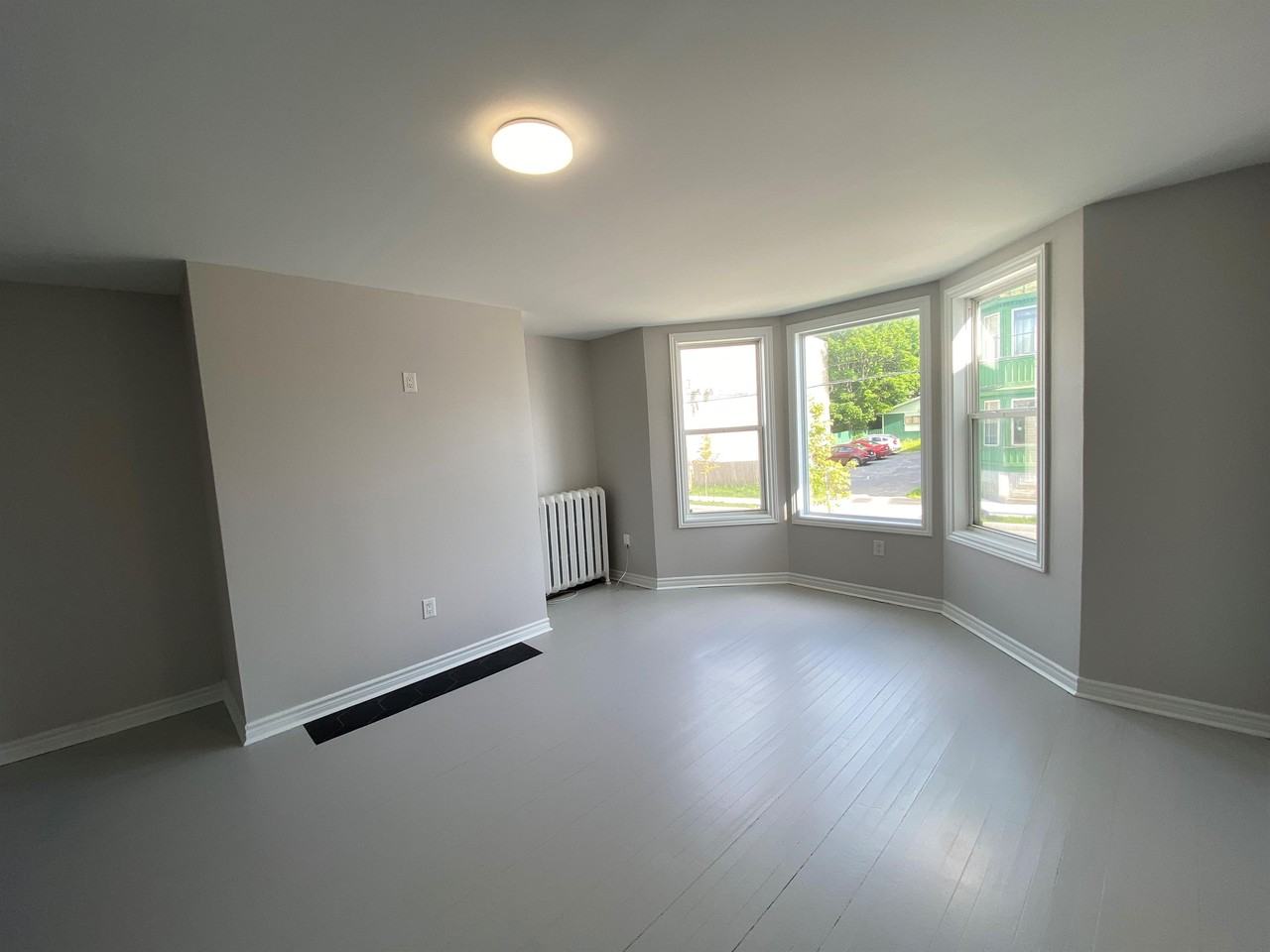 107 105-107 Mecklenburg Street - 4 #4 - Photo 4 of 12