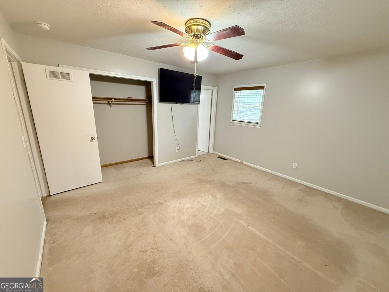 1565 Corinth Rd - Photo 7 of 17