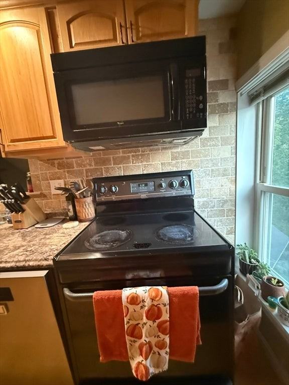 50 S Main St - Photo 5 of 17