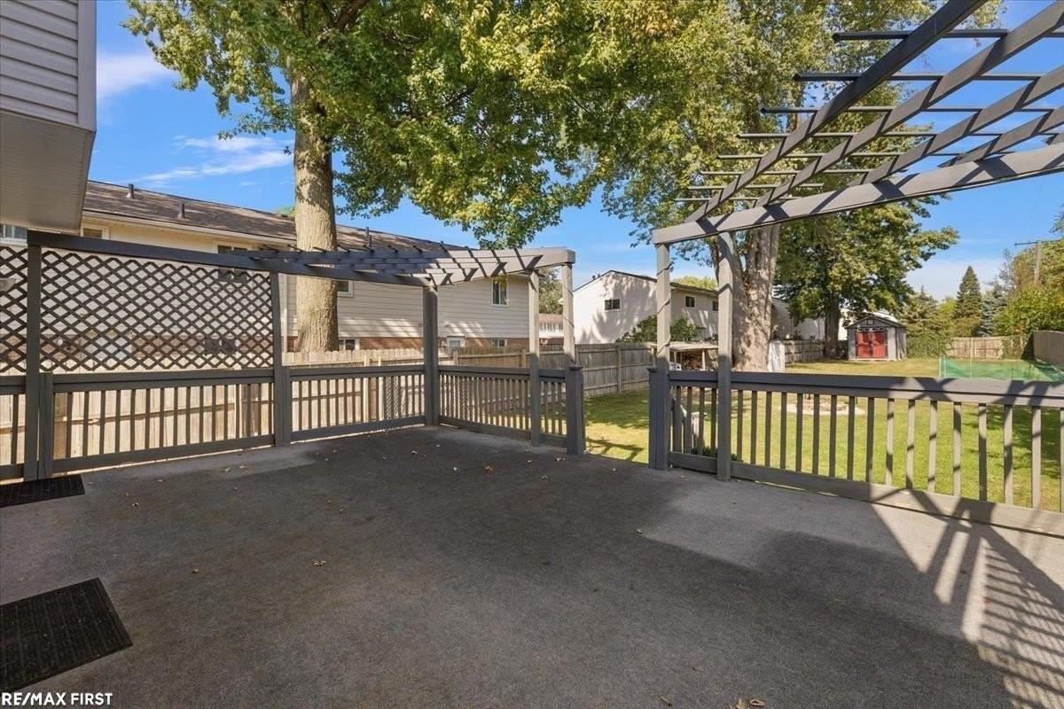 25775 S River Rd - Photo 7 of 40