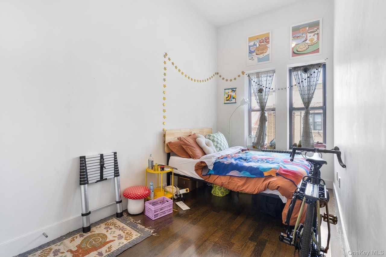 880 Wyckoff Ave #3A - Photo 5 of 12