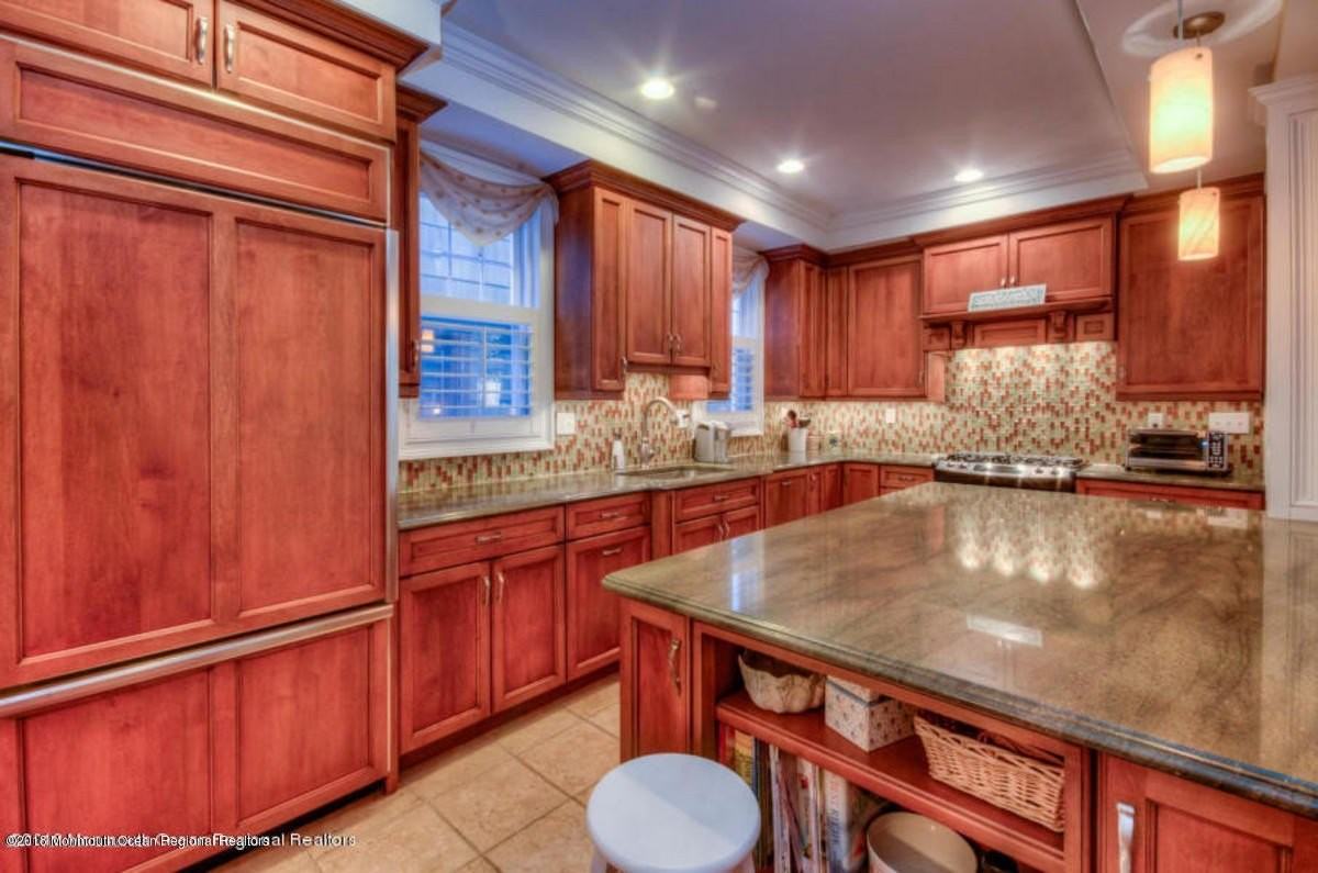 11 Pitman Ave - Photo 7 of 24