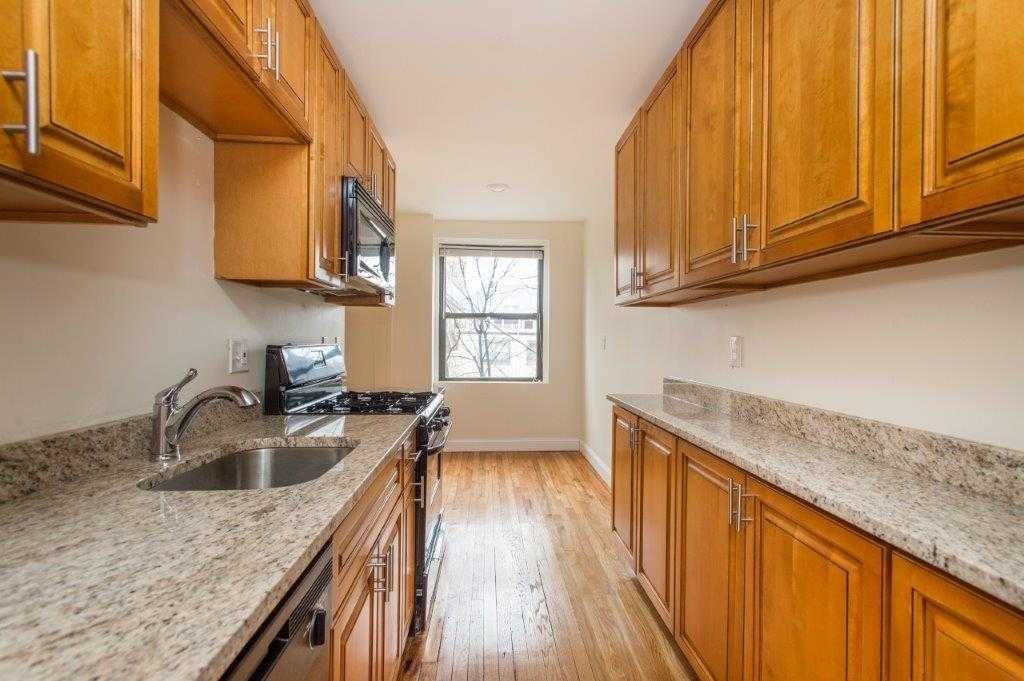 Highland Ave - Photo 2 of 7