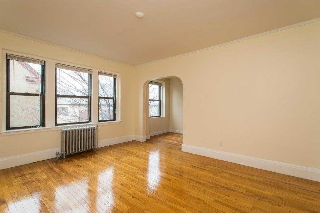 Highland Ave - Photo 3 of 7