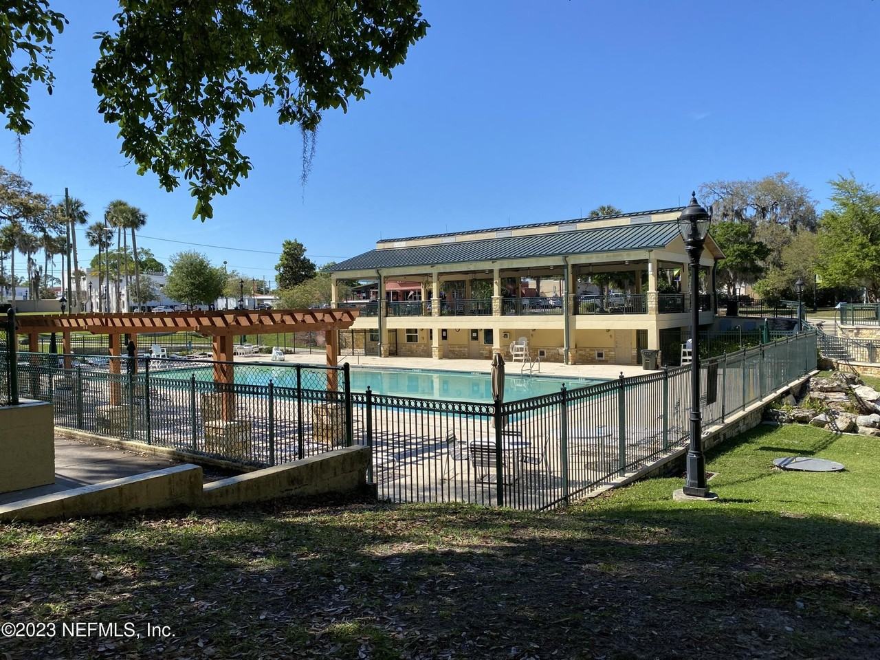 102 Saint Elmo Rd - Photo 2 of 15