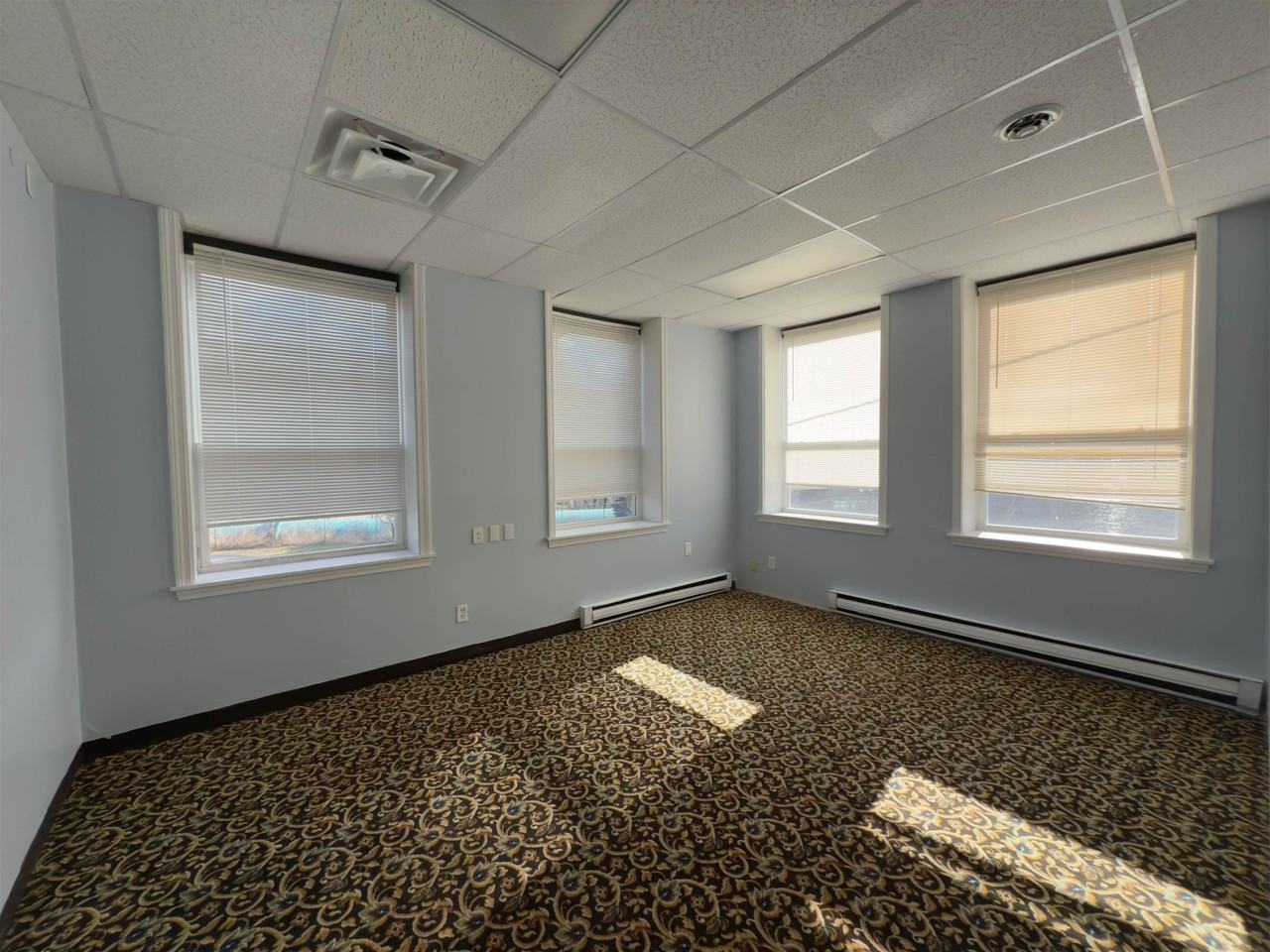 38 Glen Ave - Photo 6 of 15