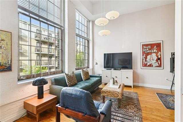 920 Poeyfarre St #207 - Photo 6 of 24