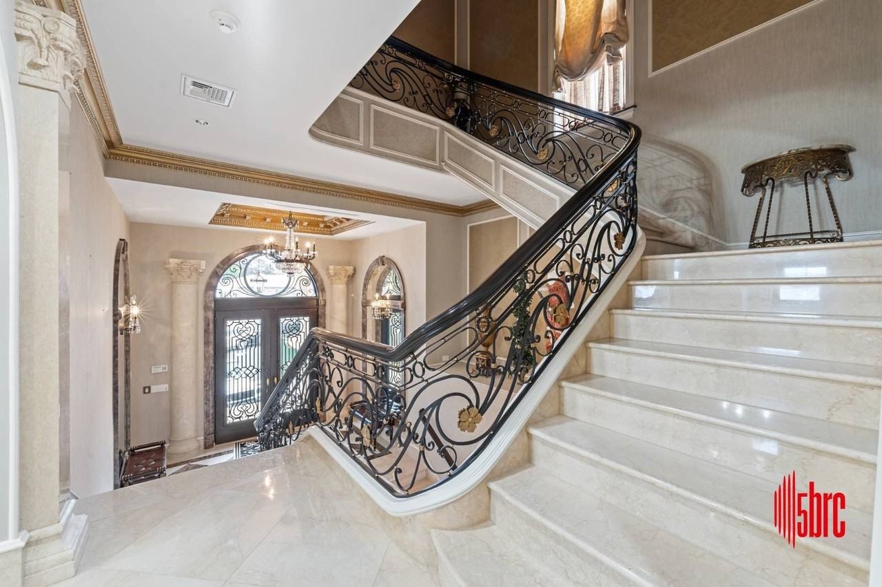 2626 National Dr - Photo 3 of 46