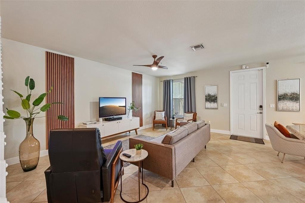 4714 Monarch Way - Photo 5 of 50