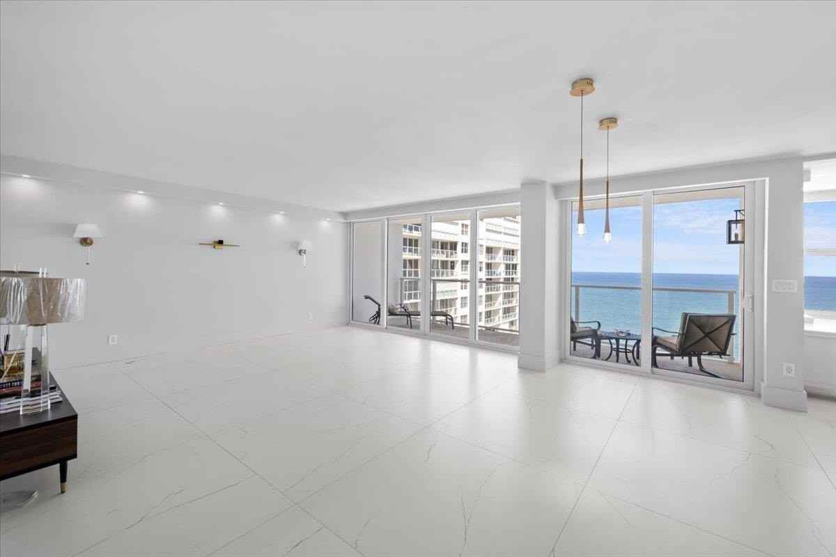 4300 Galt Ocean Drive #15D - Photo 4 of 48