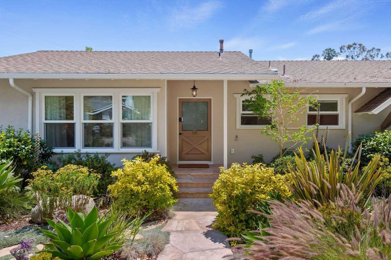 959 Barcelona Dr - Photo 5 of 41