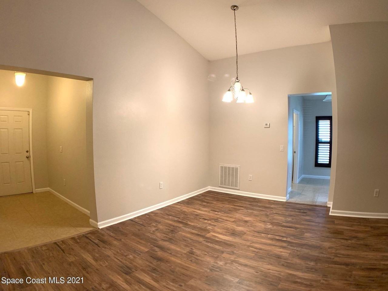 5230 Extravagant Ct - Photo 4 of 30