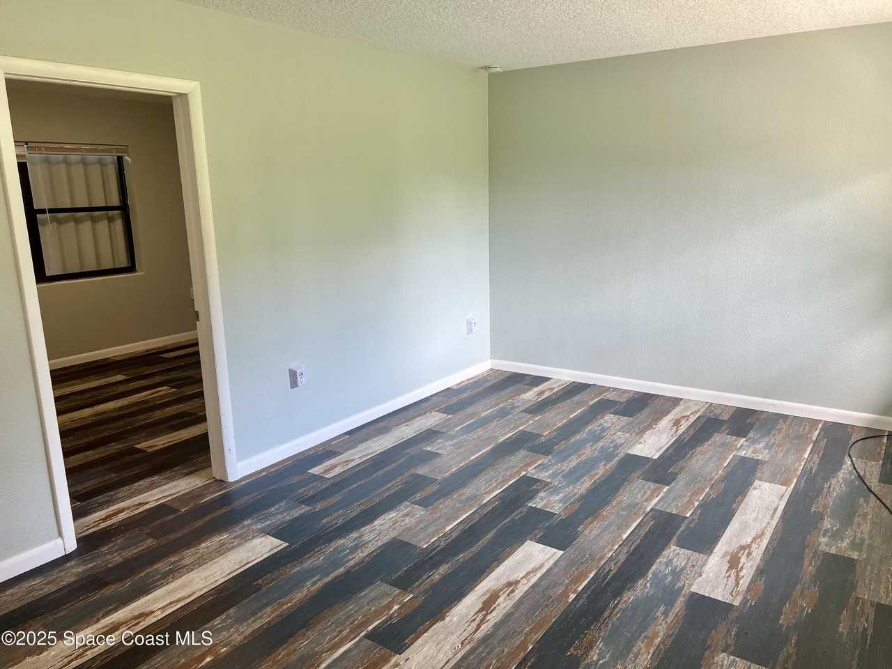 1118 Peachtree St Apt B #B - Photo 3 of 8