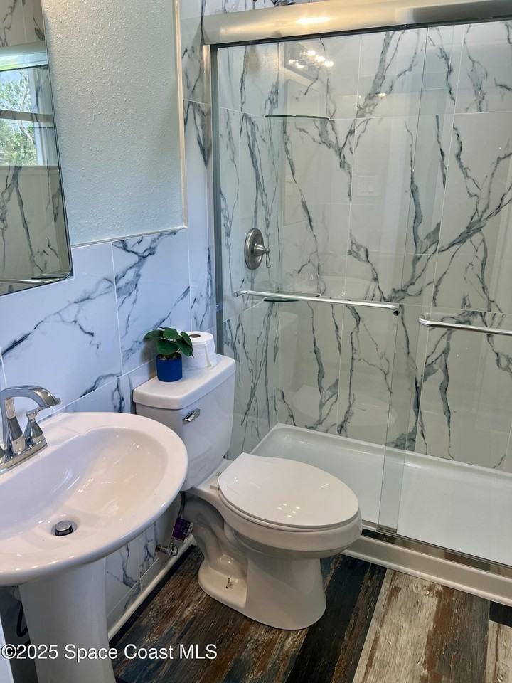 1118 Peachtree St Apt B #B - Photo 7 of 8