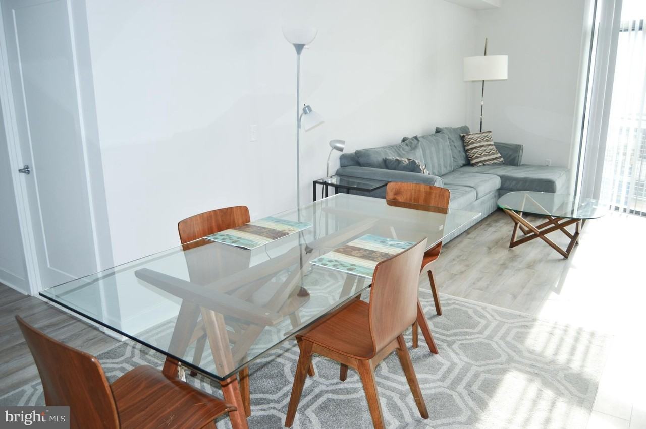 460 New York Ave Nw Unit 805 #805 - Photo 4 of 21