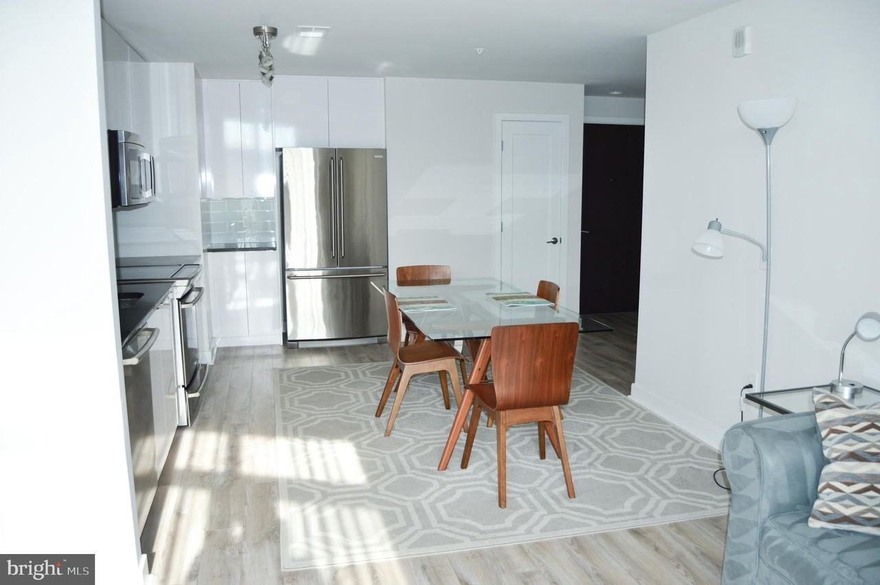 460 New York Ave Nw Unit 805 #805 - Photo 7 of 21