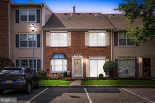 110 Versailles Ct - Photo 1 of 1
