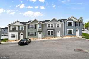 featured image of 17 H St #17