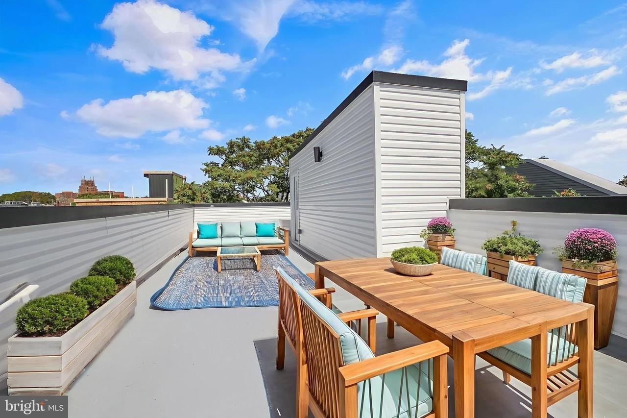 2670 Braddock St - Photo 3 of 47